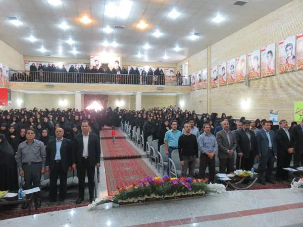 برگزاری همایش جمعیت و سالمند ذر شبکه بهداشت و درمان آذرشهر
