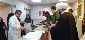 بازدید امام جمعه شهرستان آذرشهر از بیمارستان شهید مدنی آذرشهر بمناسبت روز پرستار